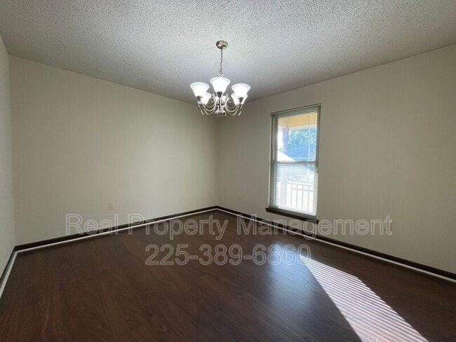 Building Photo - 4513 Woodlyn Dr