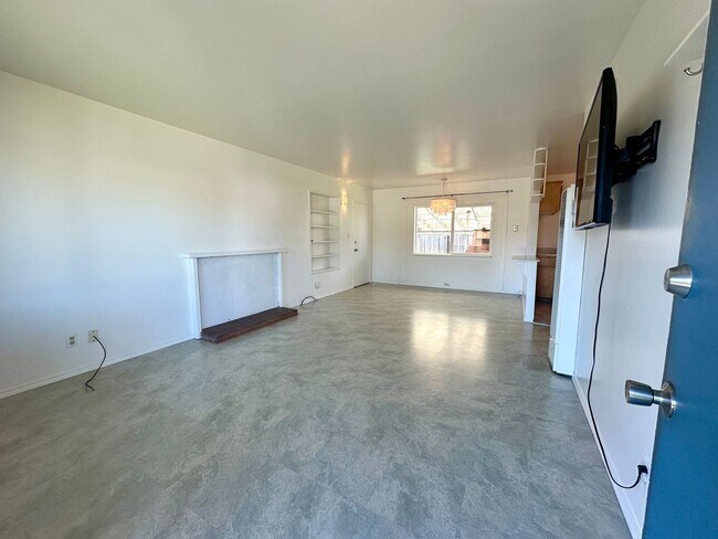 Building Photo - 2565 Wyatt Ln