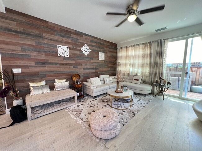 Building Photo - Beautiful 2 story home located in gated community of Wallis Ranch Dublin