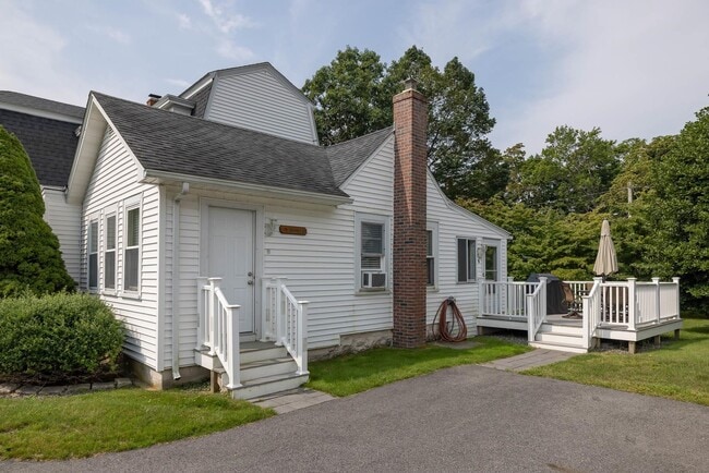 Building Photo - 39 Cable Rd