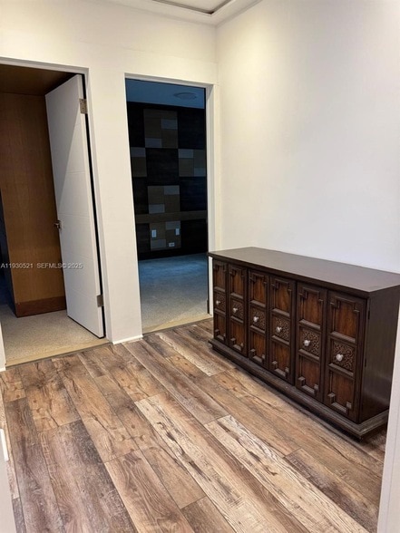 Building Photo - 985 NE 115th St