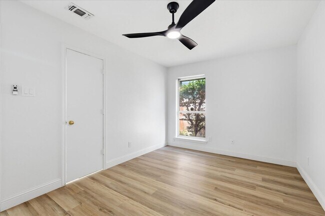 Building Photo - 8812 Sabinas Trail