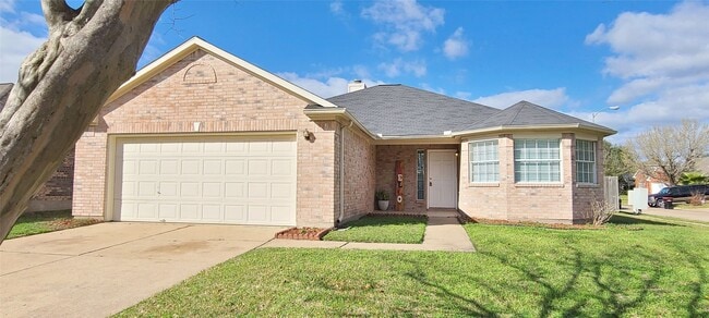 Building Photo - 19330 Larissa Dr