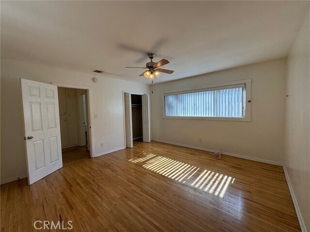 Building Photo - 1372 W 36th St