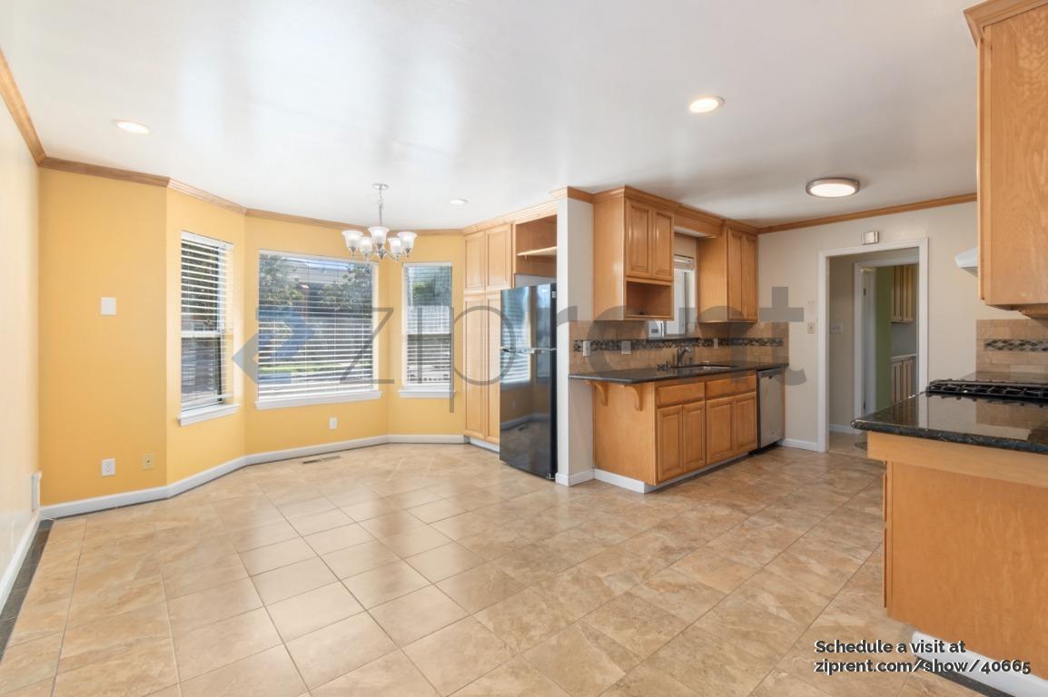 Building Photo - 792 Los Olivos Dr