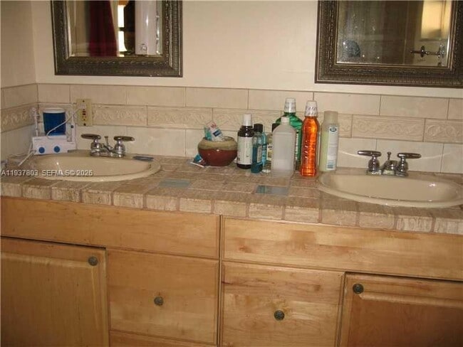 Building Photo - 1804 SW 95th Terrace