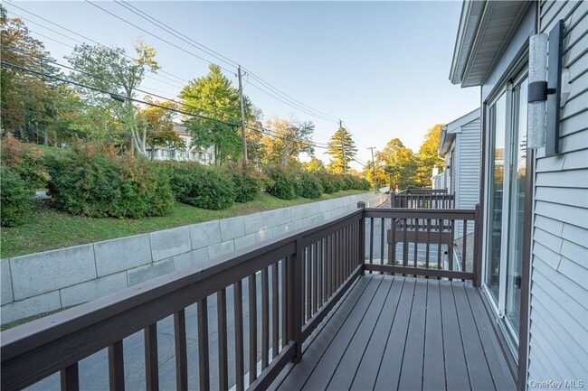 Building Photo - 8-12 S Boulevard Unit# 8-104