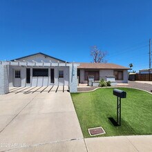 Building Photo - 3510 W Andorra Dr