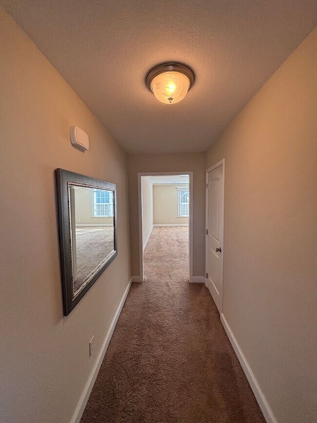 Building Photo - William Blount Rancher ready for immediate move-in!!