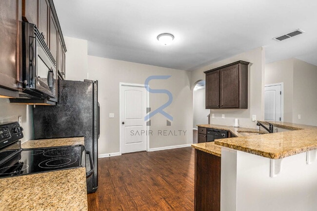 Building Photo - 317 Clover Brook Dr