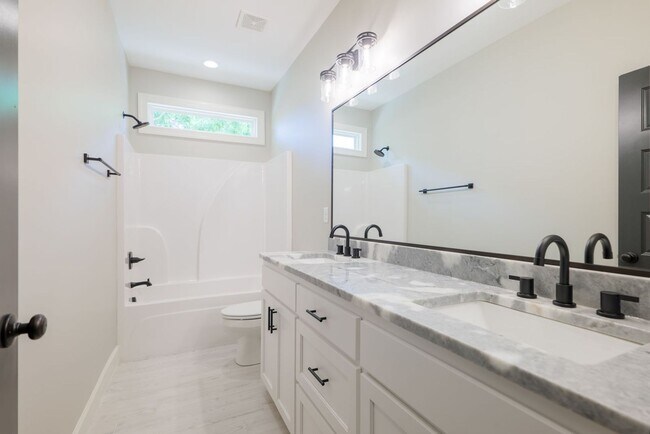 Building Photo - 5039 Hatfield Cir
