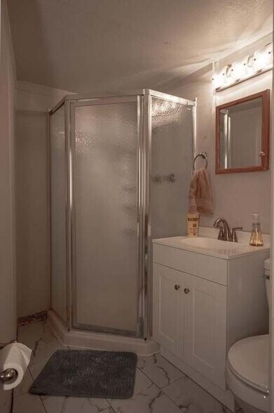 Building Photo - 7704 E 50th Terrace