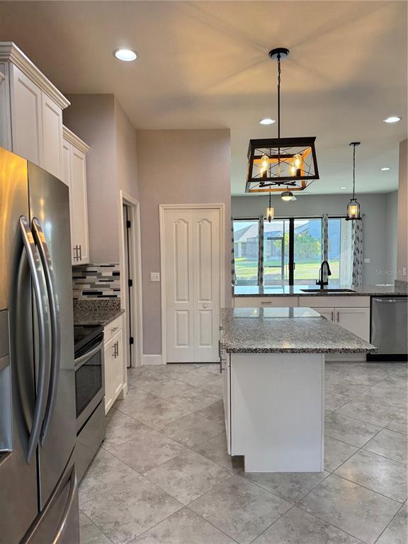 Building Photo - 1365 Evergreen Park Cir