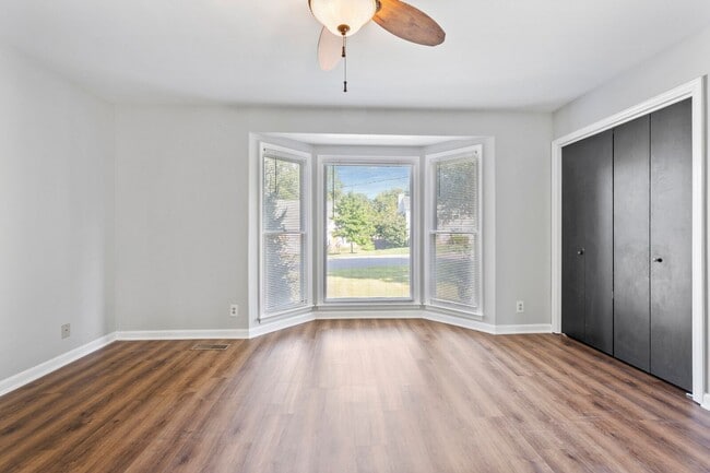 Building Photo - 1503 Stone Hill Rd