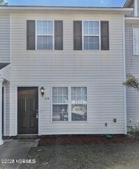 Building Photo - 319 Bracken Pl