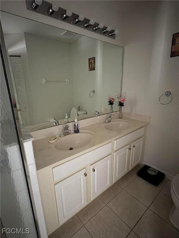 Building Photo - 8178 Pacific Beach Dr