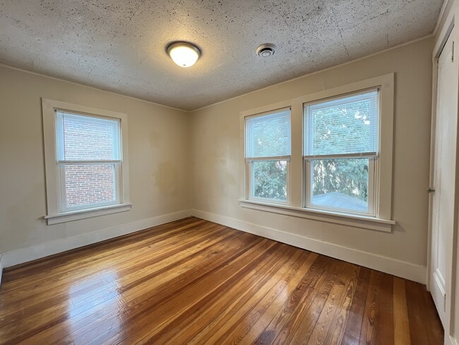 Building Photo - 2268 White St