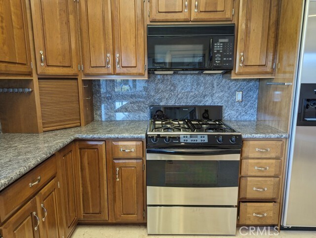 Building Photo - 1461 Flinton Ct