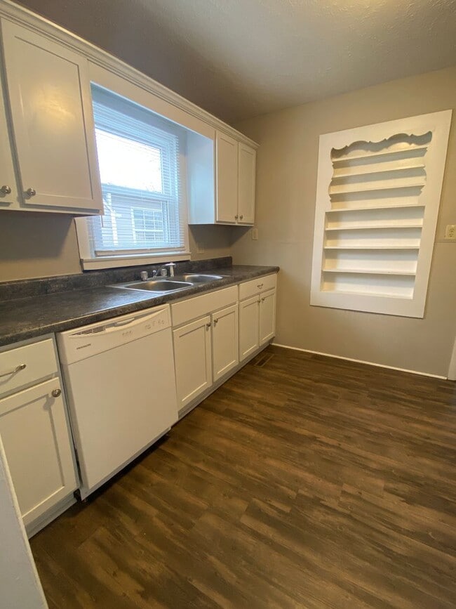 Building Photo - 2 Bed 1 Bath in the Delaware Area