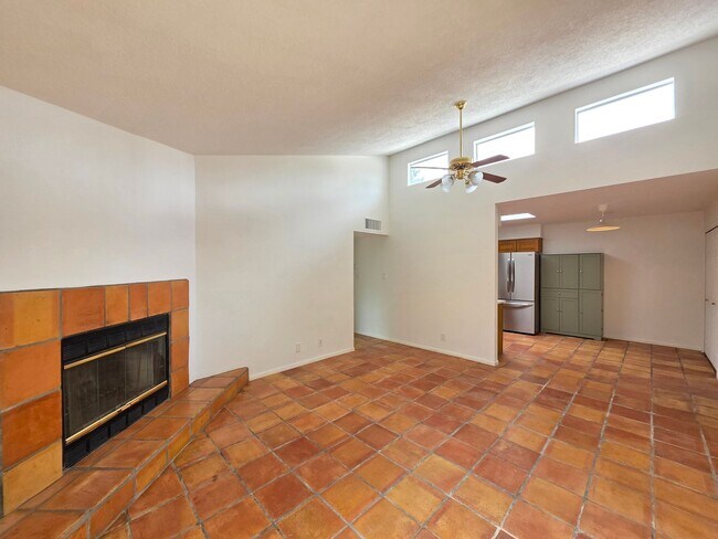 Building Photo - 1504 Escondida Ct