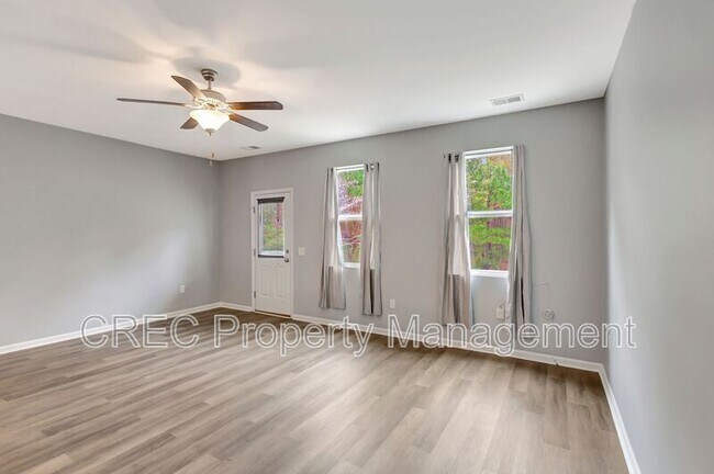 Building Photo - 339 Flyway Rd