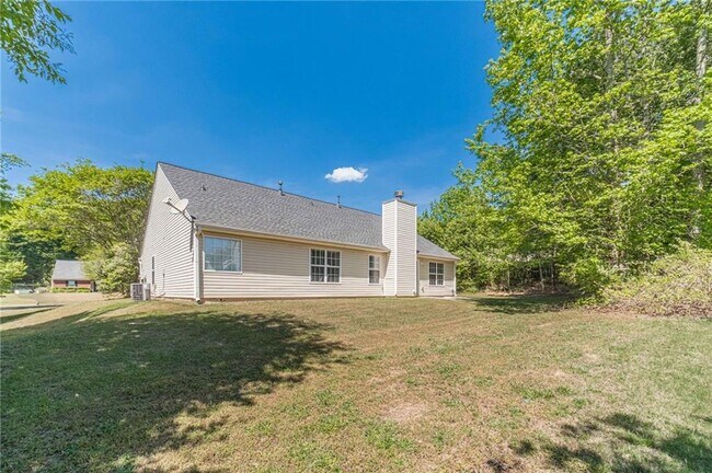 Building Photo - 1617 Amhearst Walk Rd
