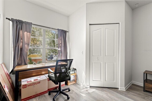 Building Photo - 4207 S Dale Mabry Hwy