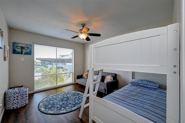 Building Photo - 88 Lakeview Village
