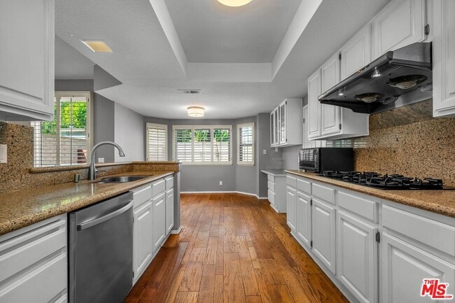 Building Photo - 7513 W 83rd St