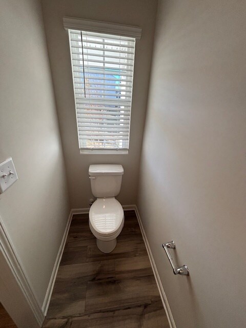 Building Photo - 304 Detroit Ln