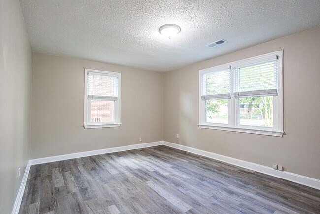 Building Photo - Welcome to this beautiful newly renovated ...