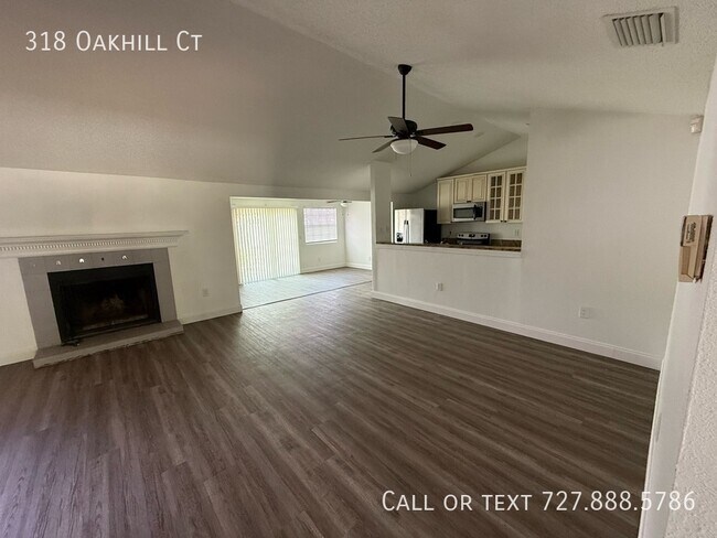 Building Photo - 318 Oakhill Ct