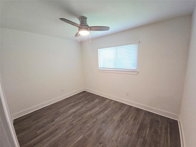 Building Photo - 6103 Calmar Cove