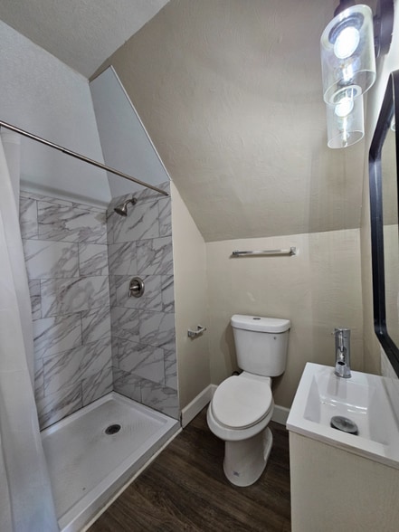 Building Photo - 233 W Madison St