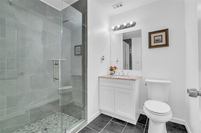 Building Photo - 1321 Parkway Ct