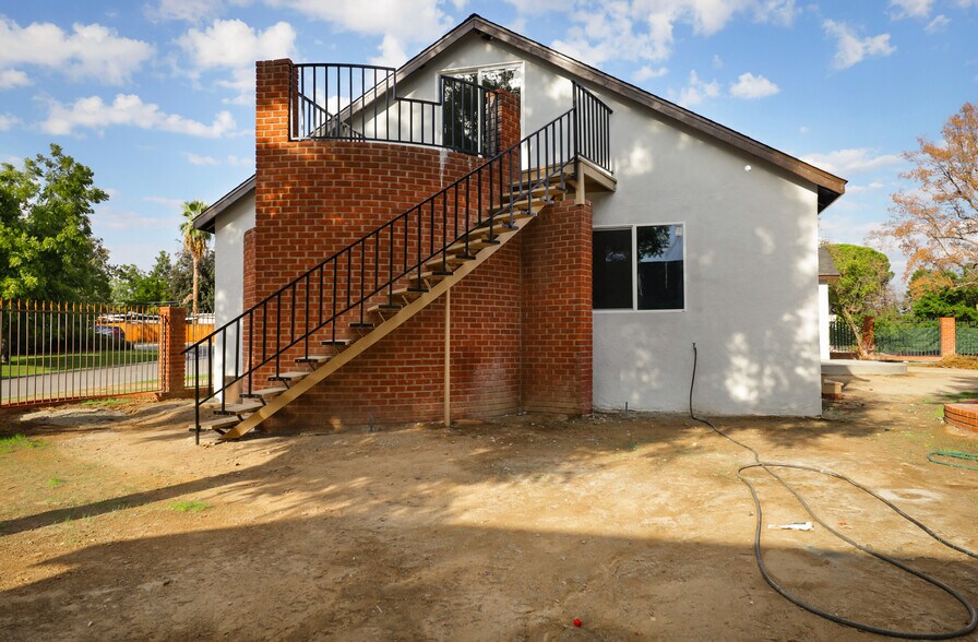 Building Photo - 501 Magnolia Ave