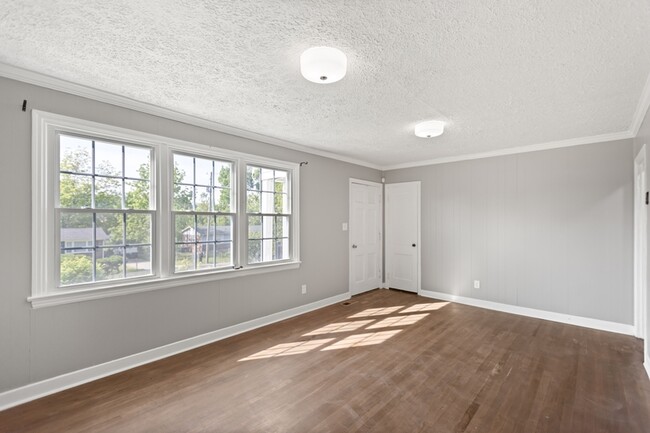 Building Photo - 3506 Ashland Ave
