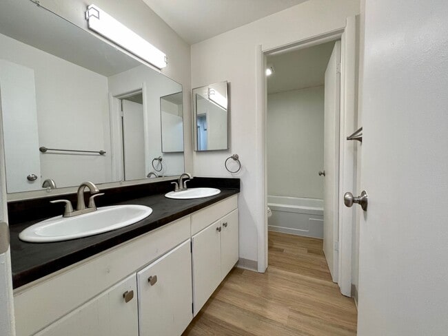 Building Photo - DESIRABLE MILLWOOD NEIGHBORHOOD ON TREE LINED STREET