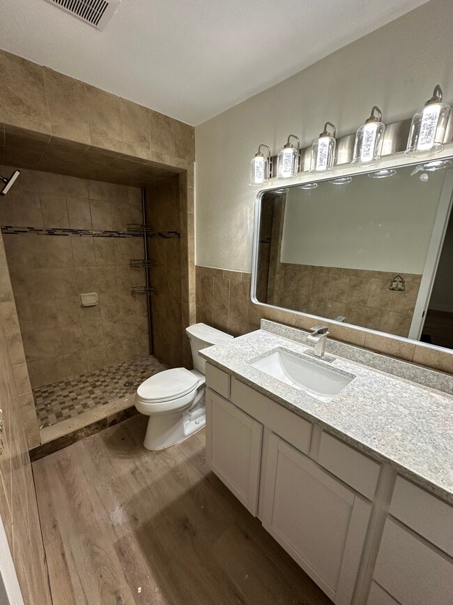 Building Photo - 3111 W Spruce St