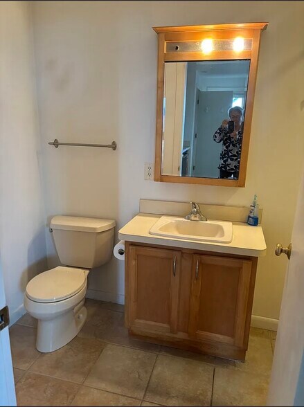 Building Photo - 12 Hesperus Cir