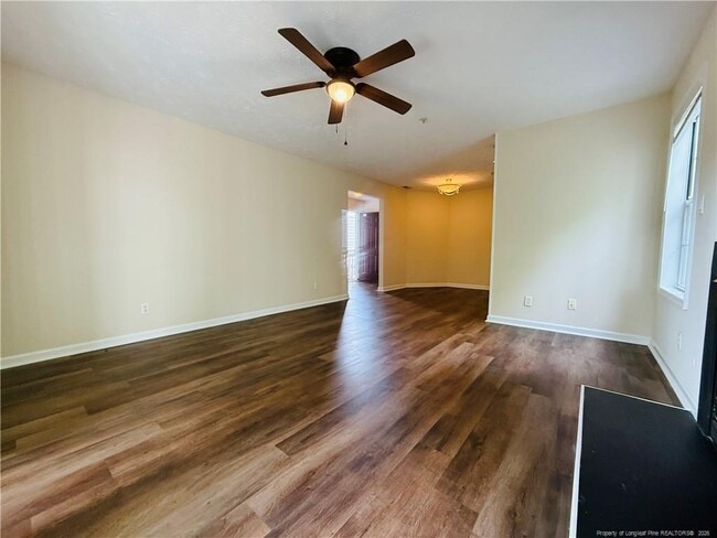 Building Photo - 349 Waterdown Dr