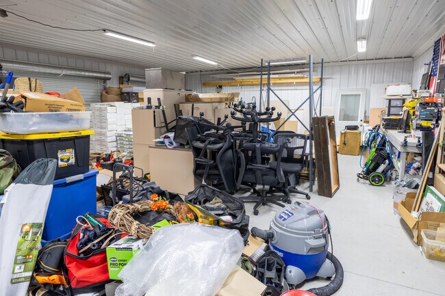 Building Photo - 314 N 2nd St