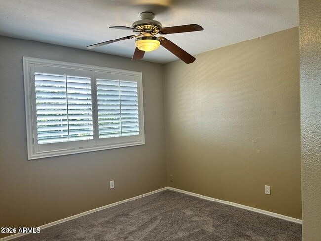 Building Photo - 5368 W Topeka Dr