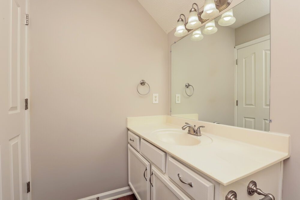 Building Photo - 145 Grovedale Trace