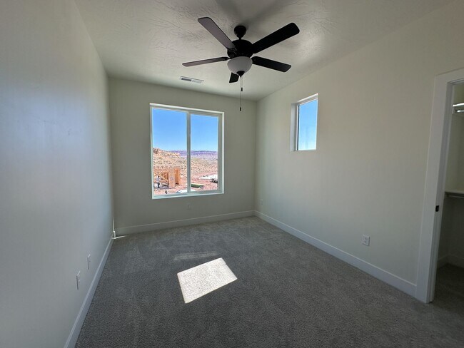 Building Photo - Brand New 3 Bed / 2.5 Bath Townhome – Internet Included