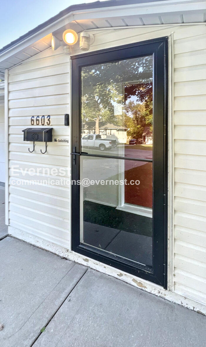 Building Photo - 6603 Hardy Ave