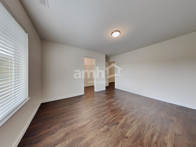 Building Photo - 17924 97th Ln E