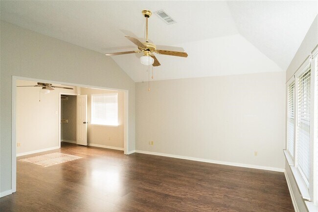 Building Photo - 16434 Concord Falls Ln