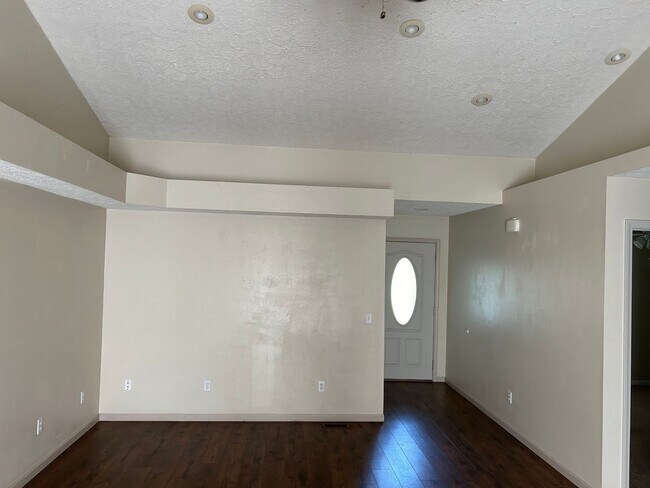 Building Photo - 20922 Harbor Ln