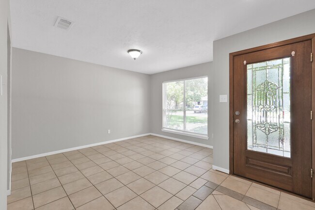 Building Photo - 28903 Atherstone St